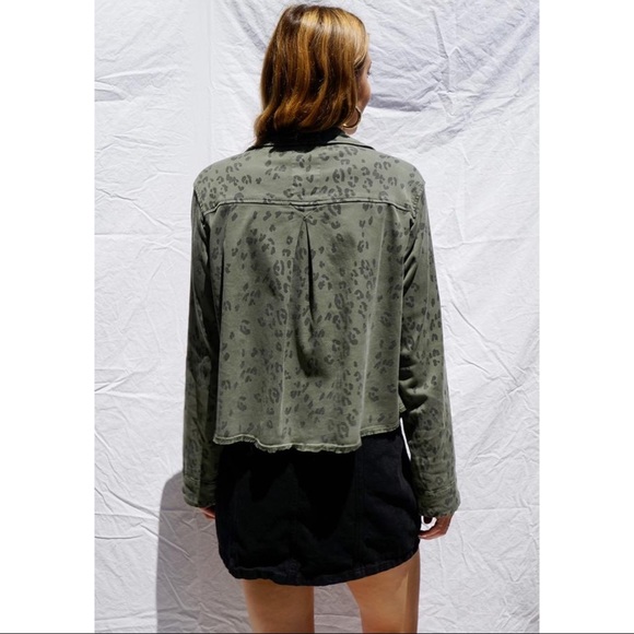 [NWT] BELLA DAHL | Crop Military Jacket - Picture 4 of 9